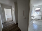 Flur - Frisch sanierte 3-Raum-Wohnung zum Wohlfühlen!