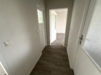 Flur - Bezugsfertige 3-Raum-Wohnung mit Tageslichtbad!
