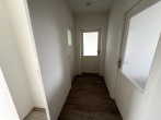 Flur - Bezugsfertige 3-Raum-Wohnung mit Tageslichtbad!
