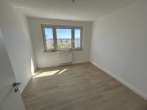 Schlafzimmer - 4-Raum-Wohnung mit Balkon!