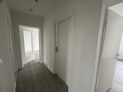 Familienwohnung mit Balkon!, 15890 Eisenhüttenstadt, Etagenwohnung