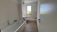 Bad - Hübsche 3-Raum-Wohnung im 5. Wohnkomplex