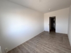 Kinderzimmer - 3-Raum-Wohnung mit großem Balkon, Aufzug und Blick über die Stadt!