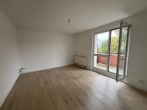 Wohnzimmer - Charmante 3-Raum-Wohnung zum sofortigen Einzug im 5.WK !