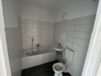 Badezimmer - 3-Raum-Wohnung mit Blick über die Stadt!
