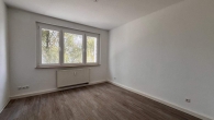 Schlafzimmer - 3-Raum-Wohnung mit Tageslichtbad!