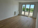 Wohnzimmer - 3-Raum-Wohnung zu einem kleinen Preis!