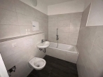 Badezimmer - 3-Raum-Wohnung zum sofortigen Einzug!