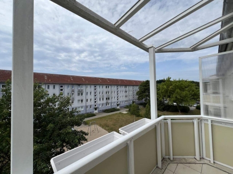 3-Raum-Wohnung in grüner Lage, 15890 Eisenhüttenstadt, Etagenwohnung