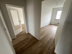 Flur - Bezugsfertige 3-Raum-Wohnung mit Tageslichtbad!