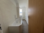Bad - Perfekte 3-Raum-Wohnung für Paare: Moderne Ausstattung, sonniger Balkon und herrlicher Ausblick!