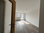 Durchgang von Wohnzimmer zu Schlafzimmer - Perfekte 3-Raum-Wohnung für Paare: Moderne Ausstattung, sonniger Balkon und herrlicher Ausblick!