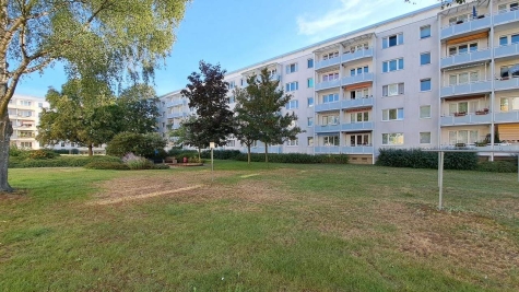 2-Raum-Wohnung mit modernisiertem Tageslichtbad!, 15890 Eisenhüttenstadt, Etagenwohnung