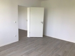 Schlafzimmer - 2-Raum-Wohnung mit modernisiertem Tageslichtbad!