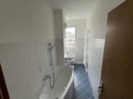 Badezimmer - 2-Raum-Wohnung mit modernisiertem Tageslichtbad!