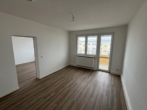 Wohnzimmer - 2-Raum-Wohnung mit modernisiertem Tageslichtbad!