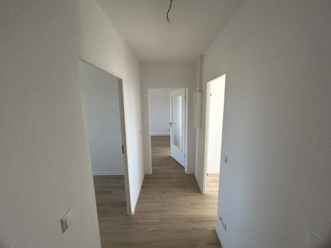 Hübsche 4-Raum-Wohnung im 6. Wohnkomplex, 15890 Eisenhüttenstadt, Etagenwohnung