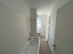Badezimmer - Hübsche 4-Raum-Wohnung im 6. Wohnkomplex