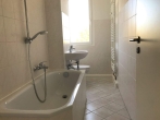 Bad - 3-Raum-Wohnung mit Tageslichtbad!